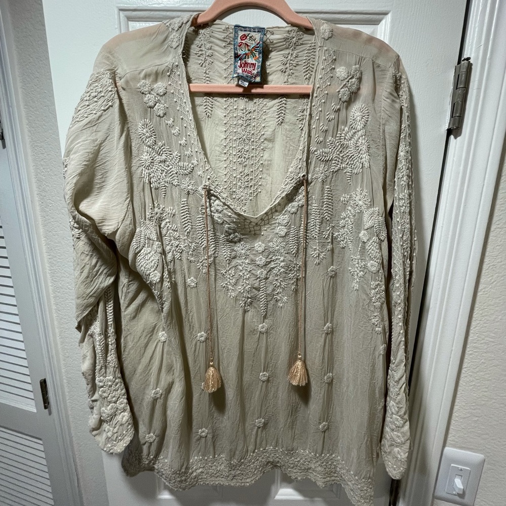 Johnny Was Long Sleeve Embroidered Top LARGE